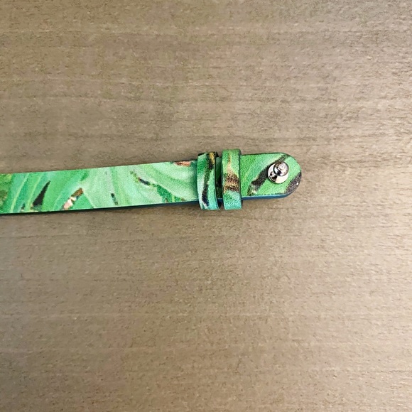 [KEEP Collective] “Summer Love” Charm Bracelet - Picture 6 of 7